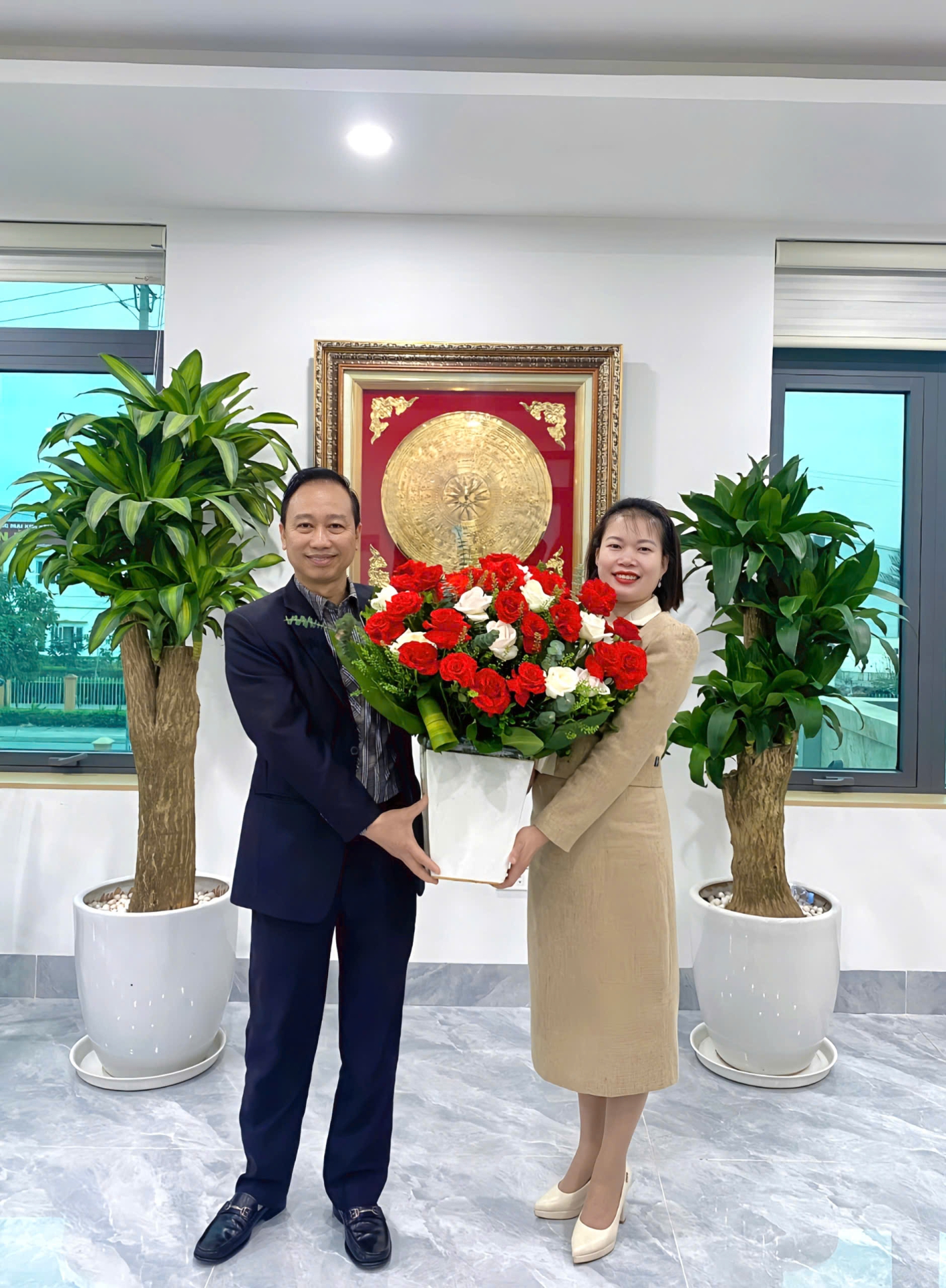 CHÚC MỪNG NGÀY QUỐC TẾ PHỤ NỮ NHỮNG BÔNG HOA CỦA #TAKAO