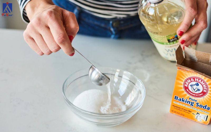 Cách lau gạch ốp tường sạch