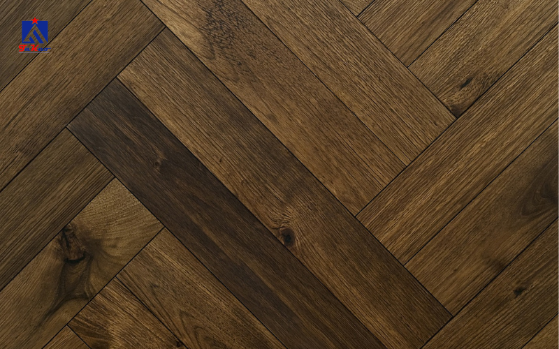 Lát gạch xương cá