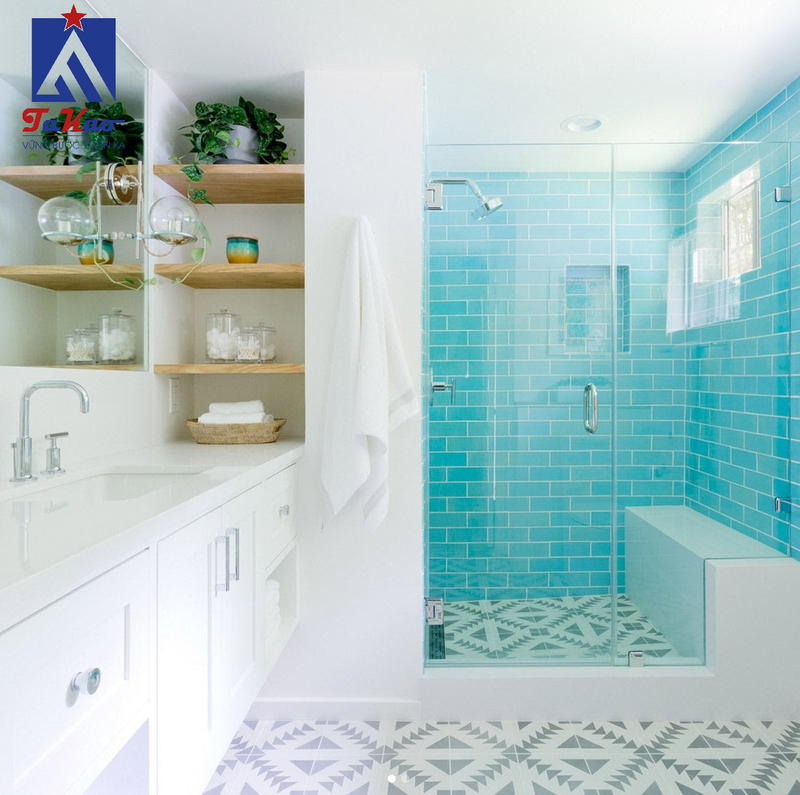 Tường màu xanh nên lát gạch màu gì