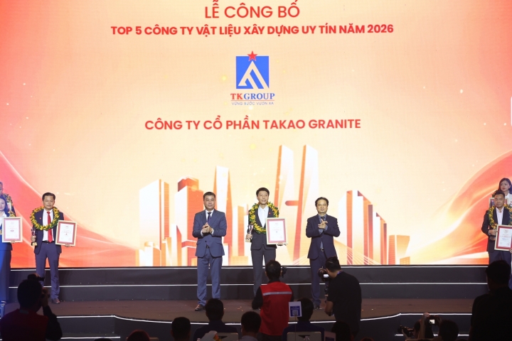 TAKAO VỚI BA GIẢI THƯỞNG DANH GIÁ 2026